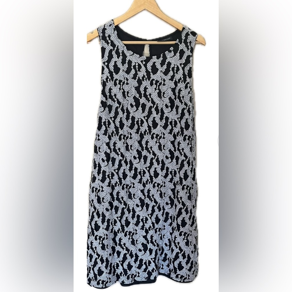 Lane Bryant woman’s sleeveless black dress white and black lace overlay size